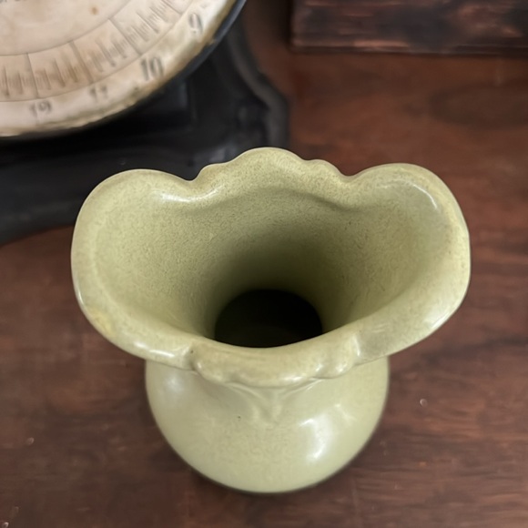 VTG | Royal Haeger 4” Bud Vase - Picture 4 of 7